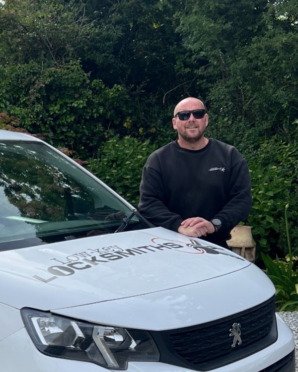 Contact Us - Locksmith In St Austell, Cornwall, Low-Key Locksmith Commercial Locksmiths, Residential Locksmiths-1