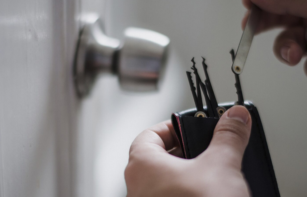 Home Lockouts, Locksmith In St Austell, Cornwall, Low-Key Locksmiths, Residential Locksmiths, Commercial Locksmiths-1