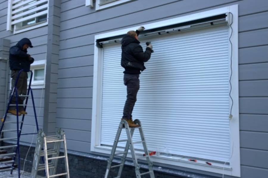 Roller Shutter Repairs & New Locks, Locksmith In St Austell, Cornwall, Low-Key Locksmiths, Commercial Locksmiths, Residential Locksmiths-1
